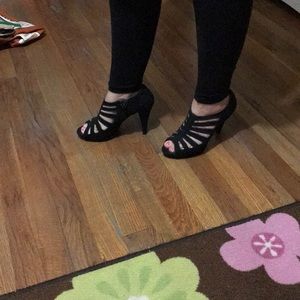Women’s 6.5 heels